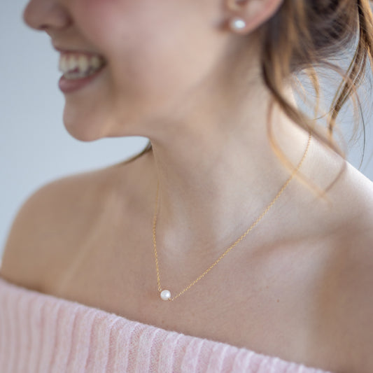 Floating Pearl Necklace