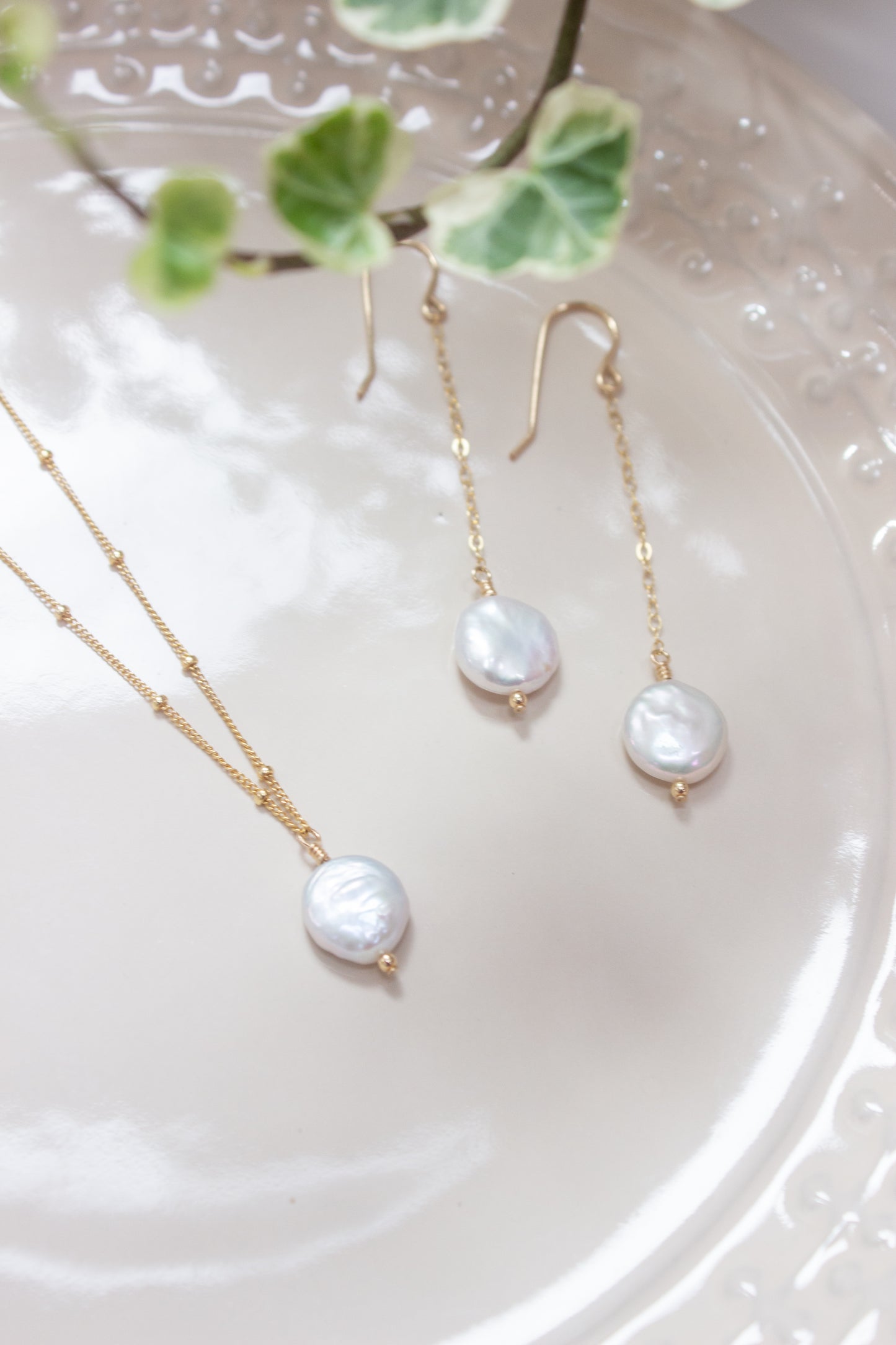 Coin Pearl Pendant Necklace
