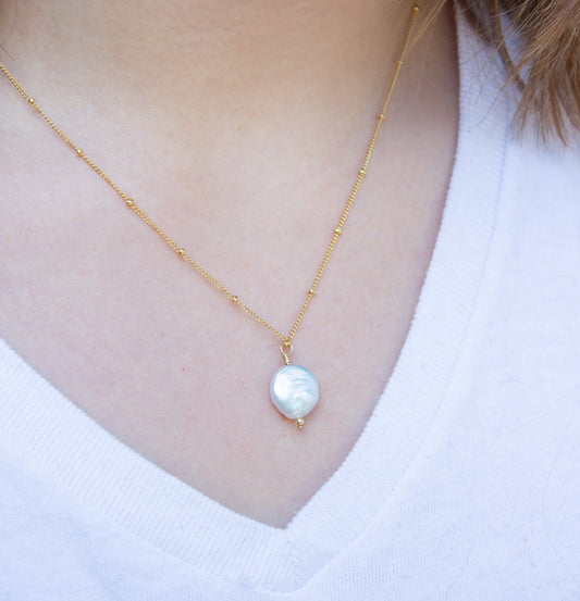 Coin Pearl Pendant Necklace