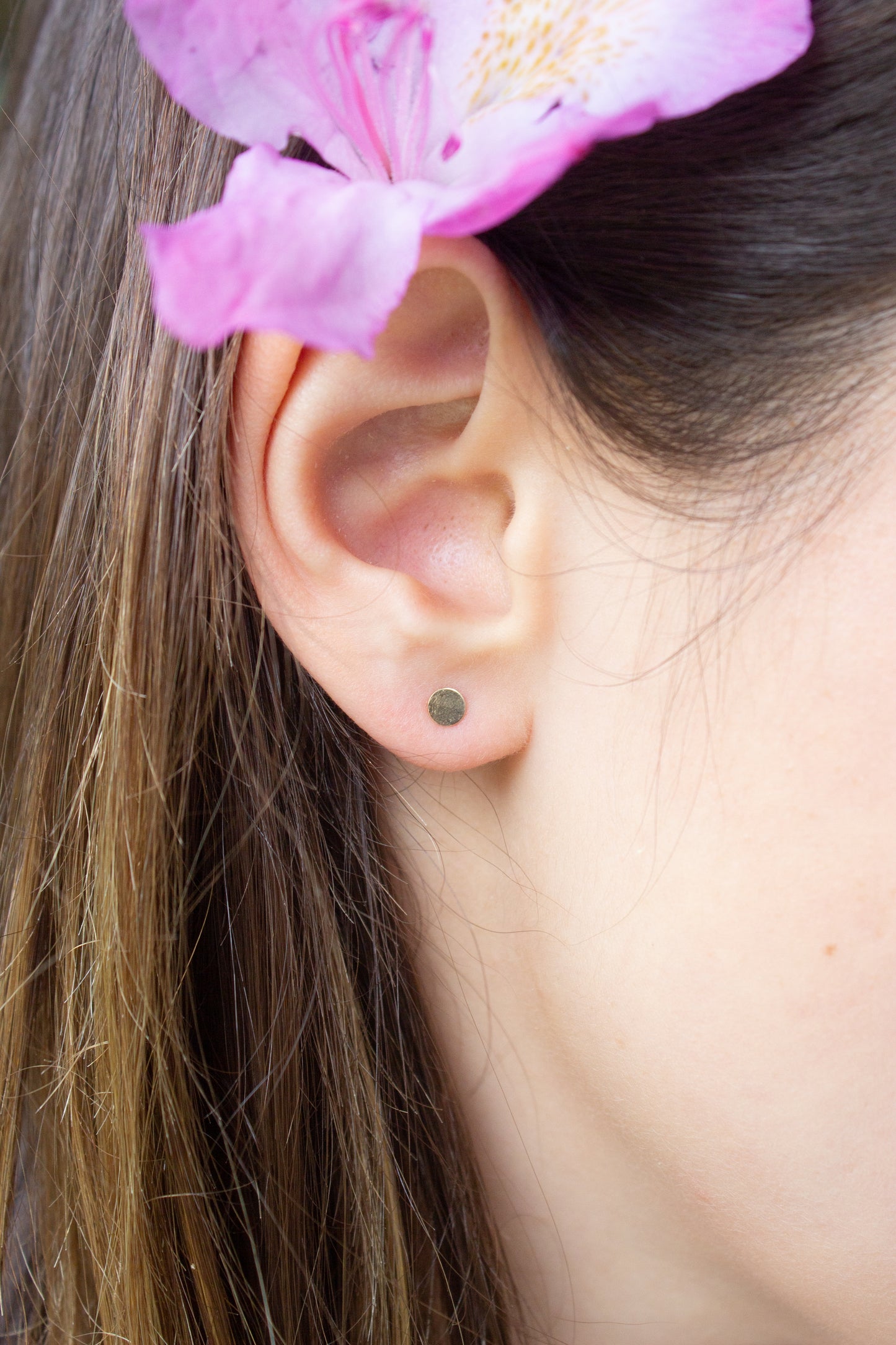 Dot Post Earrings