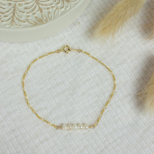 Figaro Pearl Bracelet