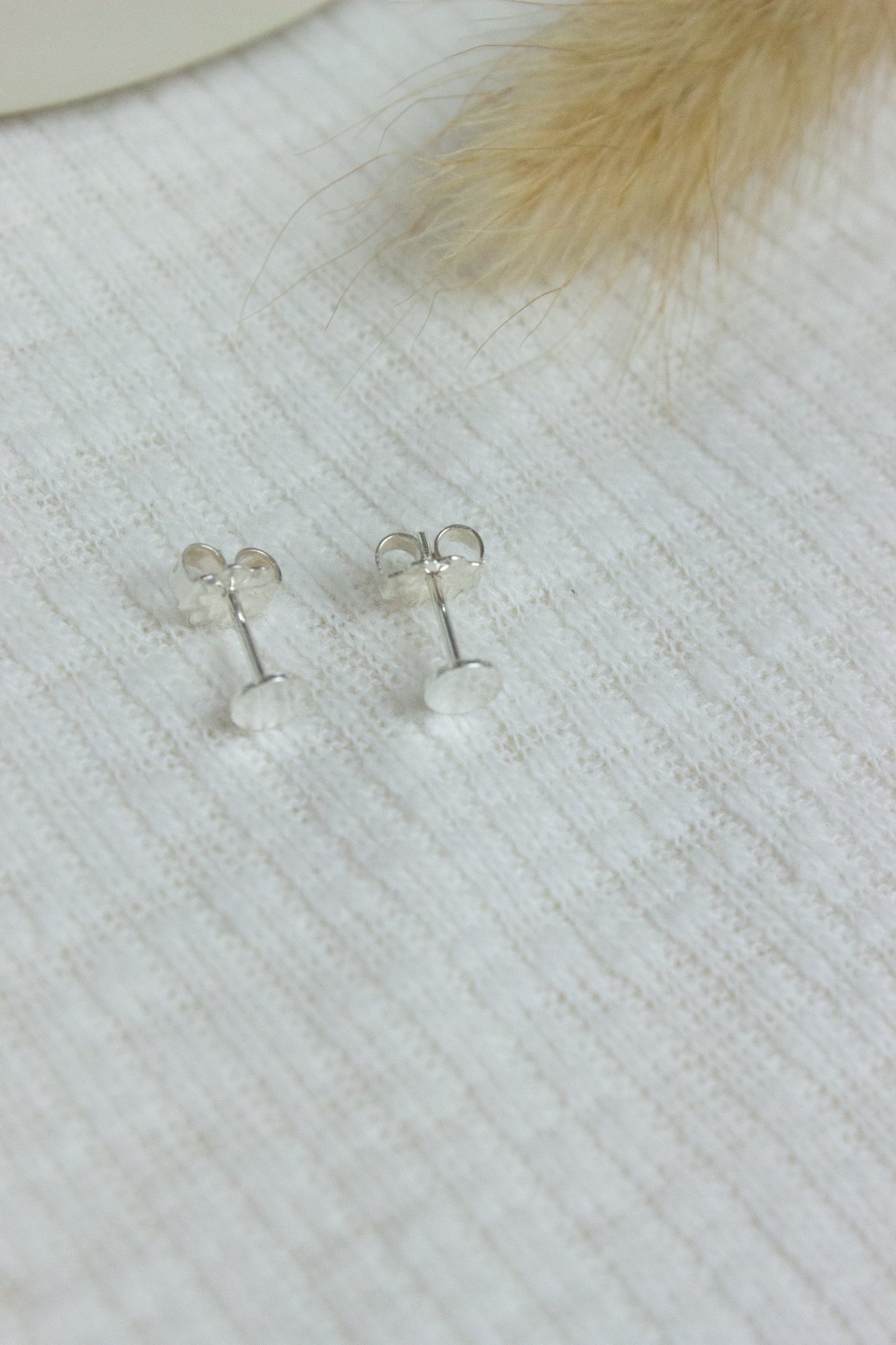 Dot Post Earrings