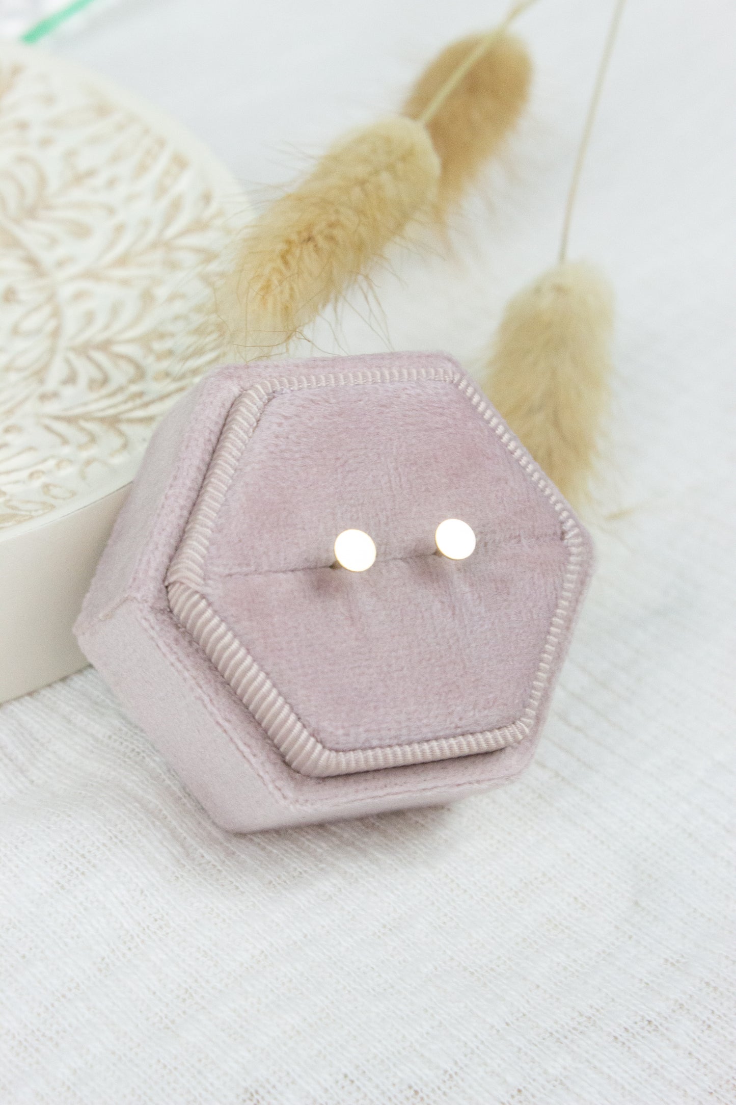Dot Post Earrings