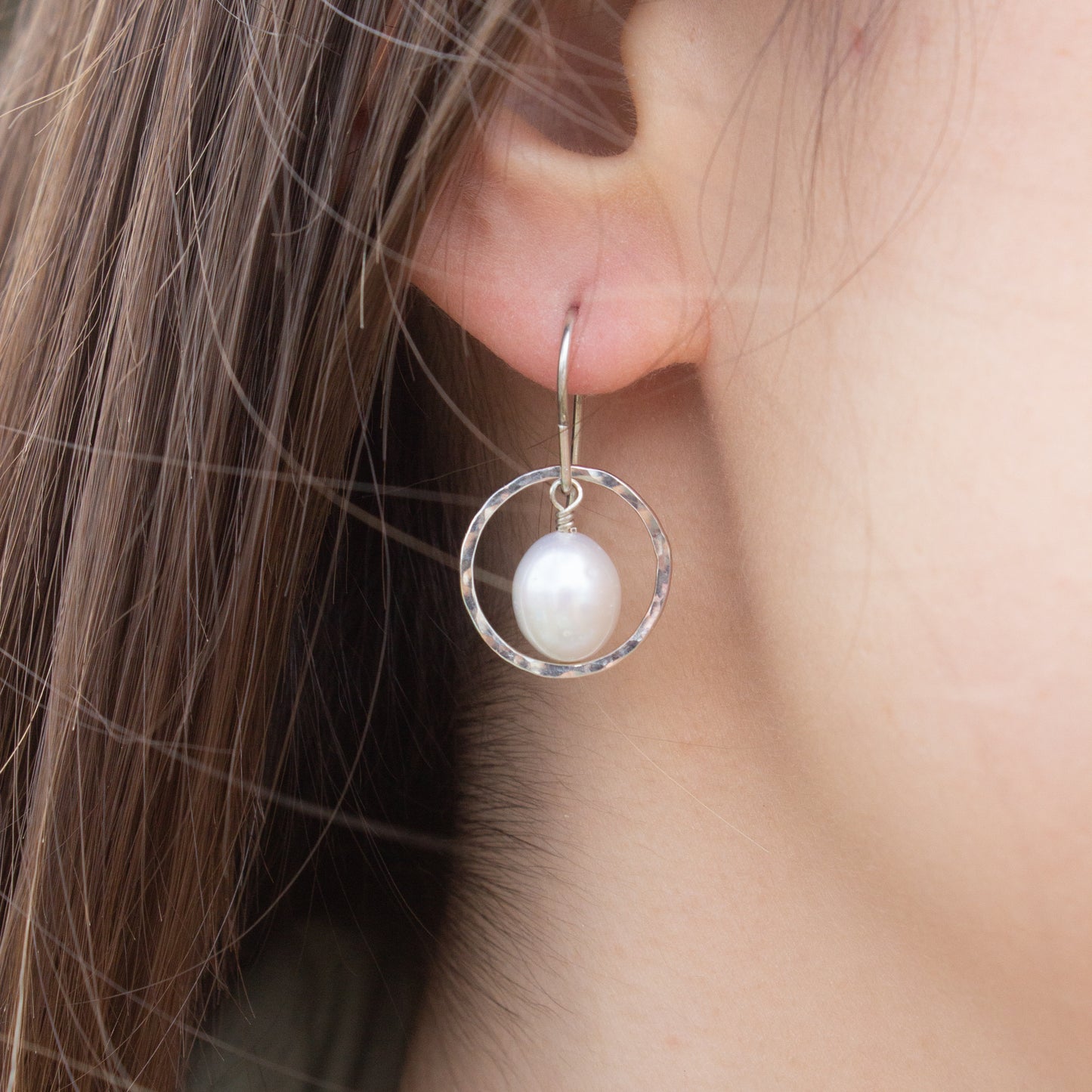 Amelia Dangles