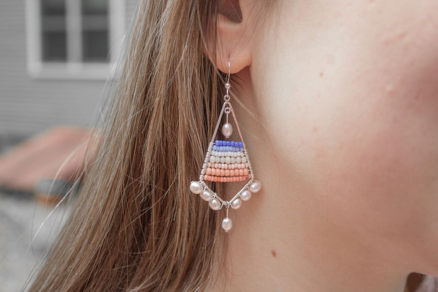 Ombre Pearl Wire Wrapped Kite Earring